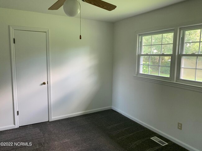 Building Photo - 139 Wetherington Landing Rd