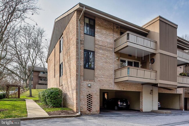 Foto del edificio - 106 Cross Keys Rd