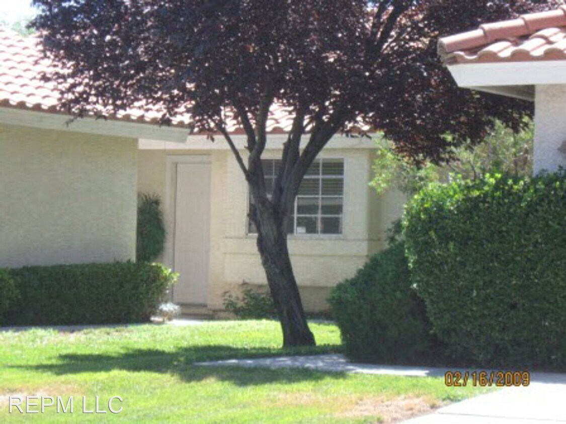Foto principal - 2 br, 2 bath House - 2819 Secret Canyon