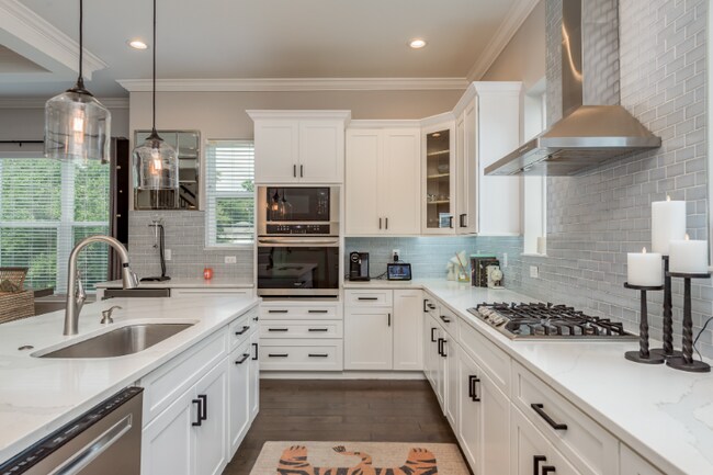 Foto del edificio - 3702 W Roland St