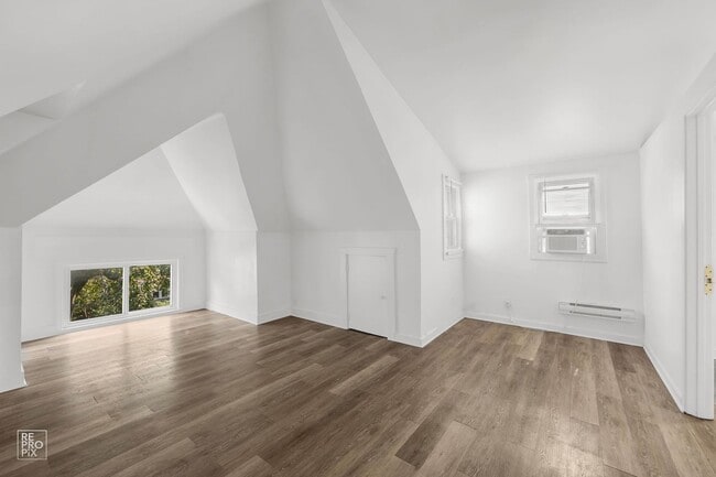 Foto del edificio - 311 Marengo Ave