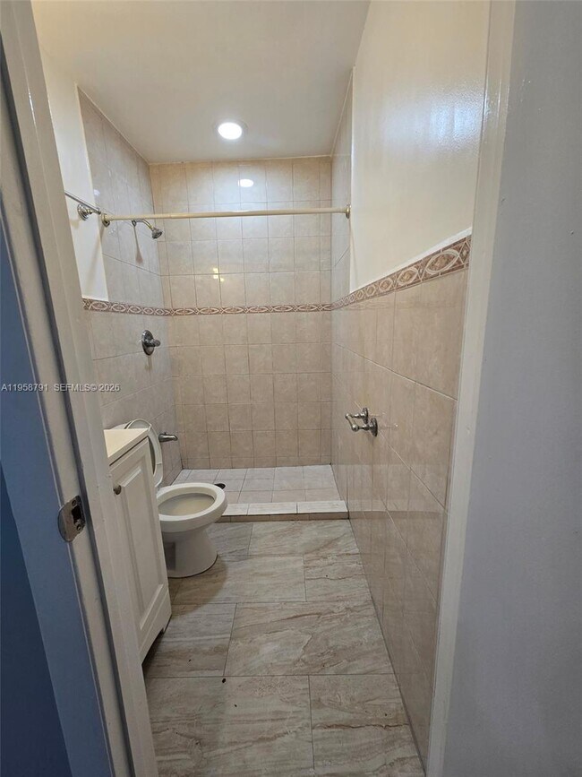 Foto del edificio - 15829 SW 140th St