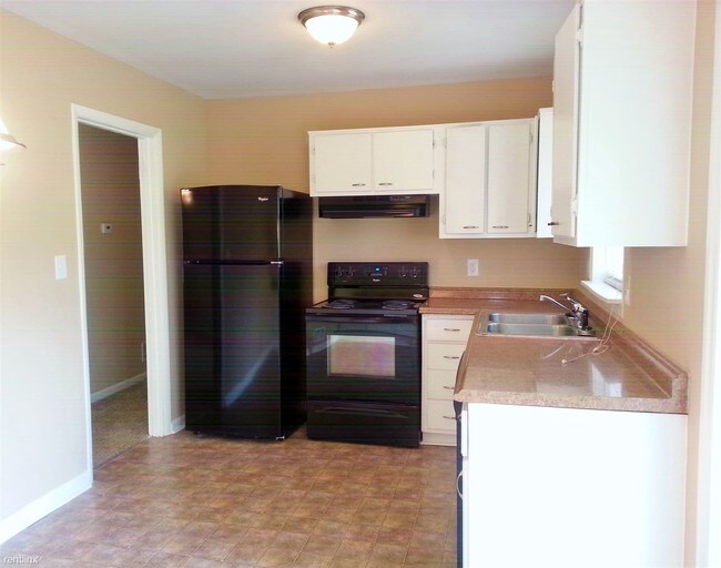 Foto del edificio - 5 br, 2 bath House - 6729 Fallawater Circle