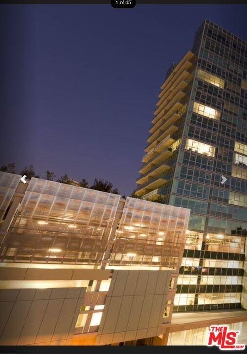 Building Photo - 3785 Wilshire Boulevard Apt ##2110, Los An...