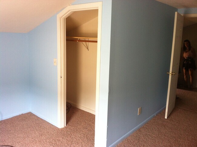 Foto del edificio - Gorgeous single family 3bed/1bath home near downtown Lafayette