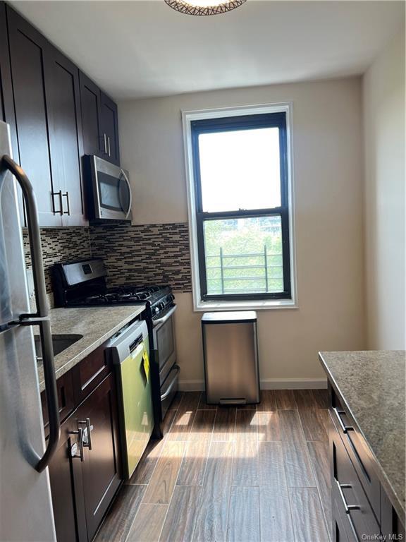 Foto del edificio - 277 Bronx River Rd