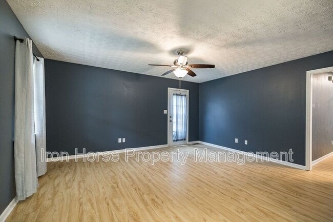 Building Photo - 357 Mary Alice Dr