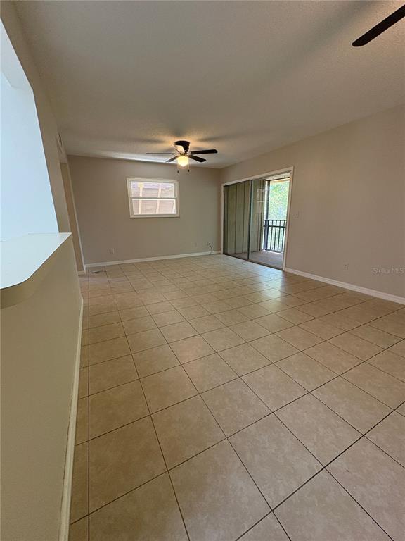 Foto del edificio - 140 Orchid Woods Ct