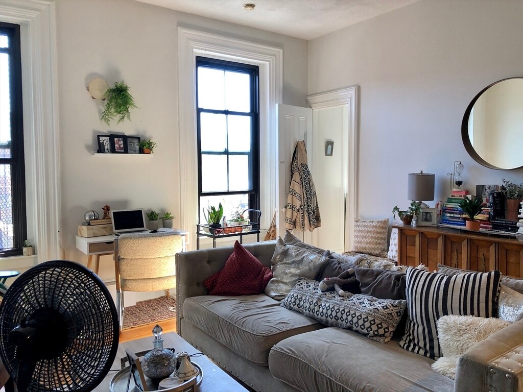 Primary Photo - 701 Massachusetts Ave