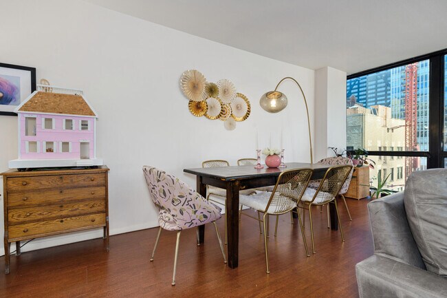 Foto del edificio - 910 N Lake Shore Dr