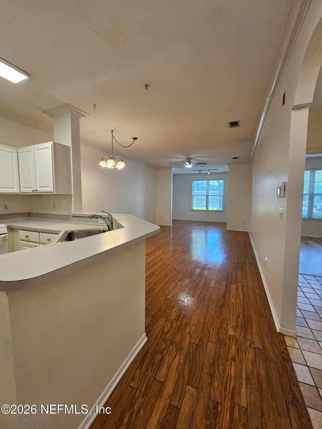 Building Photo - 13810 Sutton Park Dr N