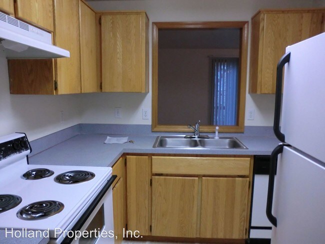 Building Photo - 15466 SW Donna Ct