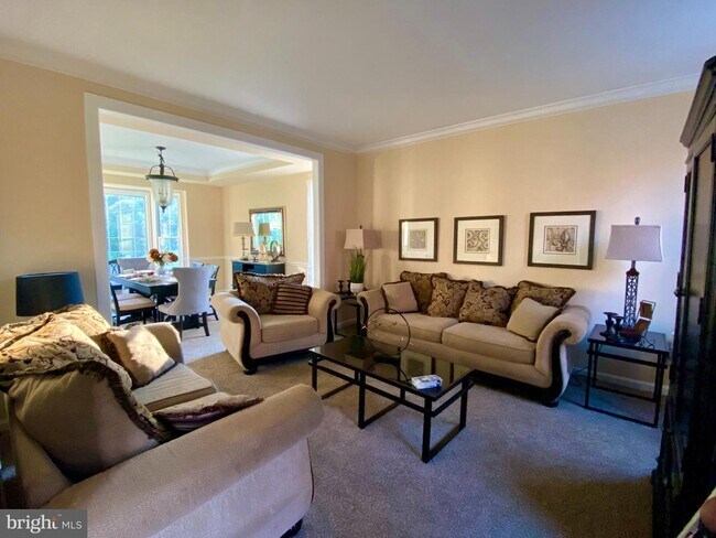 Building Photo - 13905 Westview Forest Dr