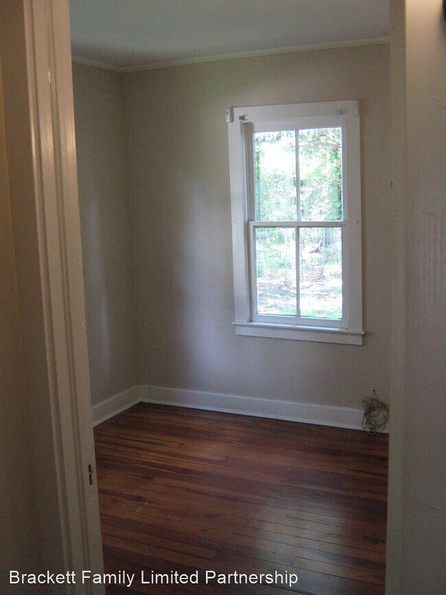 Building Photo - 2 br, 1 bath House - 3146 13th Avenue