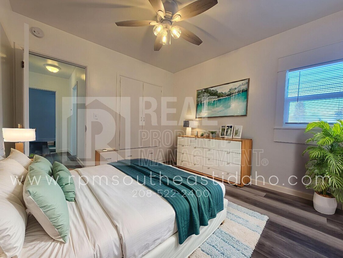 Foto principal - Newly Renovated, Clean & Bright 2 Bedroom,...
