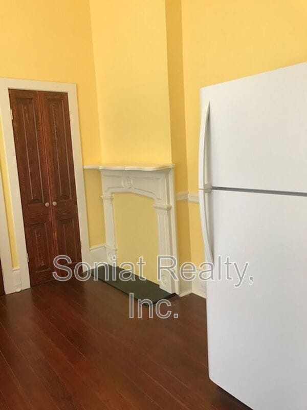 Building Photo - 2616 Lepage St