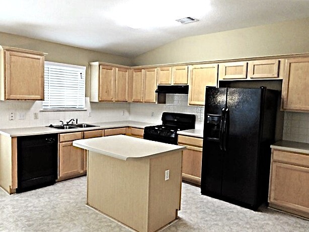 Building Photo - 2412 Hallie Ln