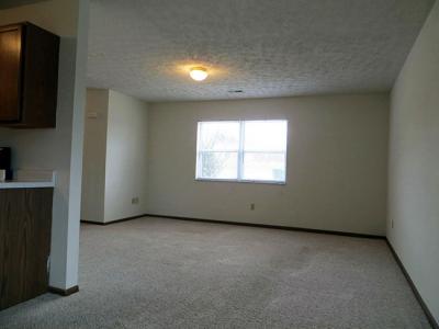 Building Photo - 2182 Tenbrink Dr