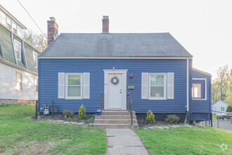Building Photo - 102 Greystone Ave