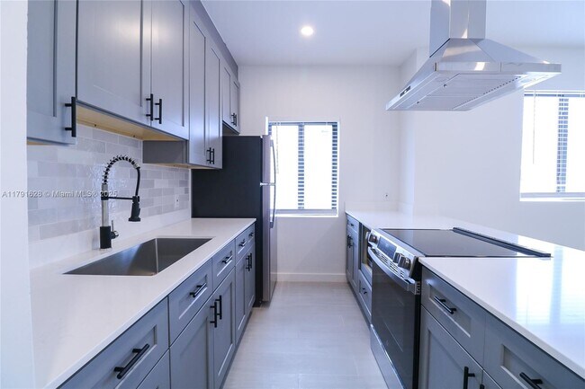 Foto del edificio - 221 SW 11th Ave