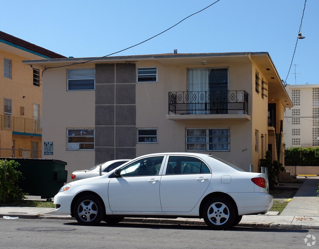 Foto del edificio - 1324 NW 2nd St