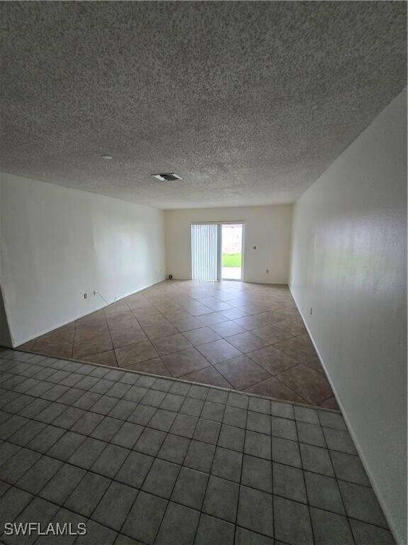 Building Photo - 152 SW 47th Terrace