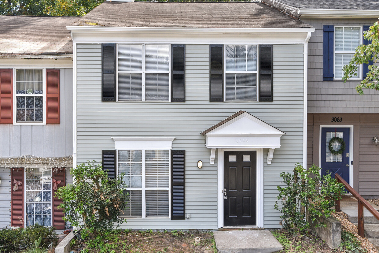 Primary Photo - 3065 Revere Ct, Atlanta, GA 30340