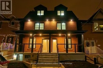 Building Photo - 911 Dovercourt Rd