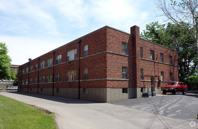 Building Photo - Carondelet Place Apartments