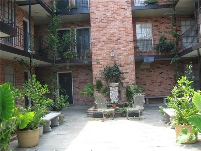 Foto del edificio - Condo unit in Gated community with open fl...