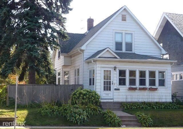 Primary Photo - 4 br, 2 bath House - 990 3rd Street E