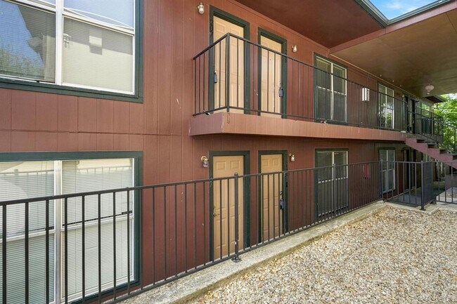 Foto del edificio - 2319 Greenfield Pkwy