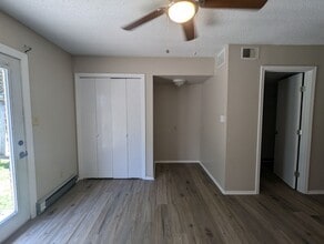 Building Photo - 4384 W Bellview Dr