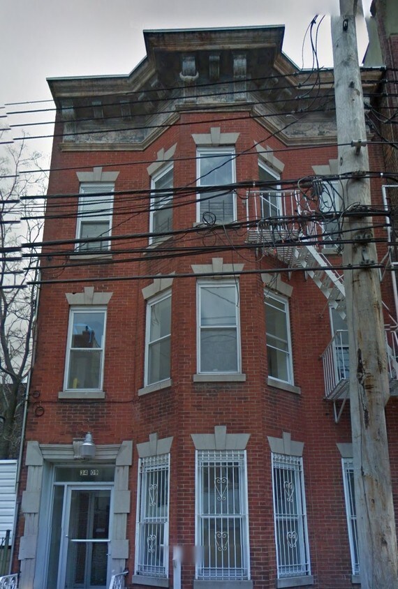 Foto principal - 3409 9th St