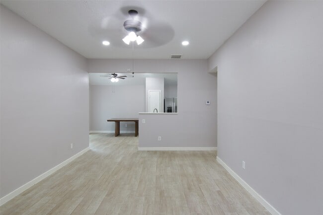 Foto del edificio - 9130 Autumn Harvest Dr