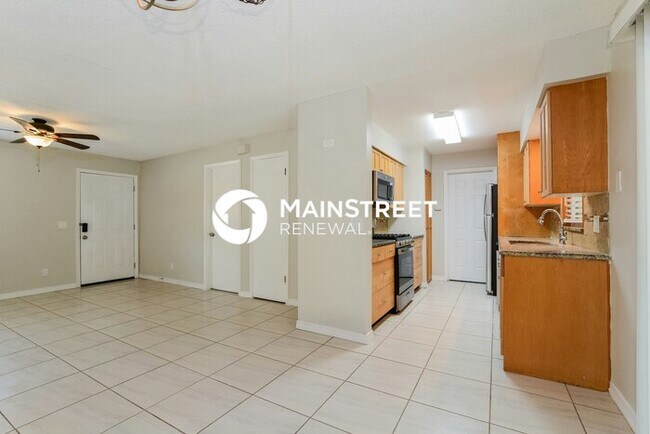 Foto del edificio - 3 Bedroom Pet-Friendly Home in Longwood, FL with Main Street Renewal