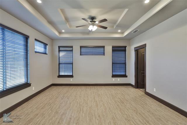 Building Photo - 350 White Rock Dr