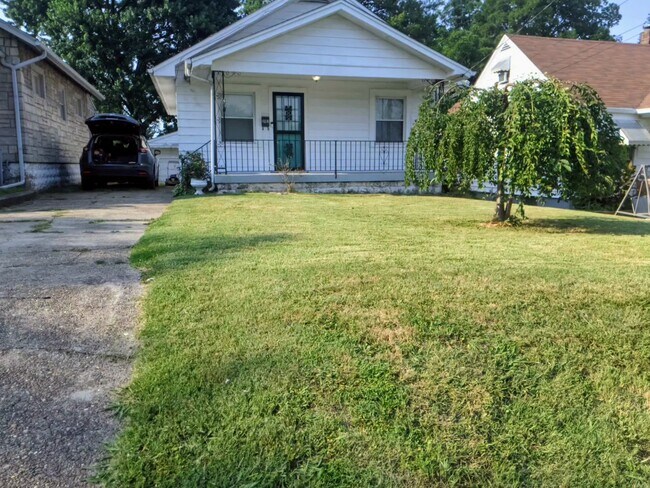 Front of Home - 111 E Southern Heights Ave