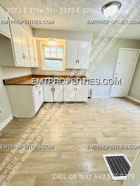 Building Photo - 2373 E 37th St