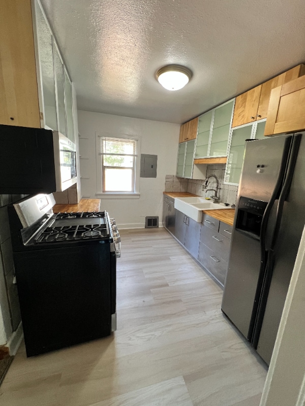 Photo - 460 El Paso Blvd Apartment