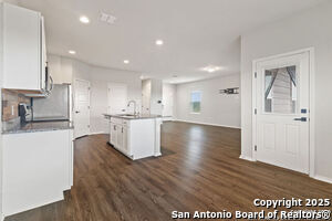 Building Photo - 12802 Lucas Ridge Dr