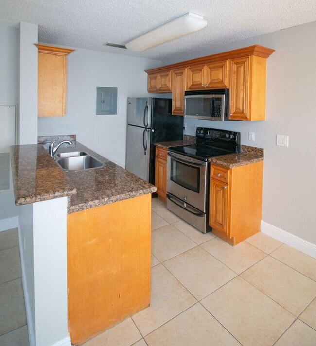 Foto del edificio - 2608 Grassy Point Dr