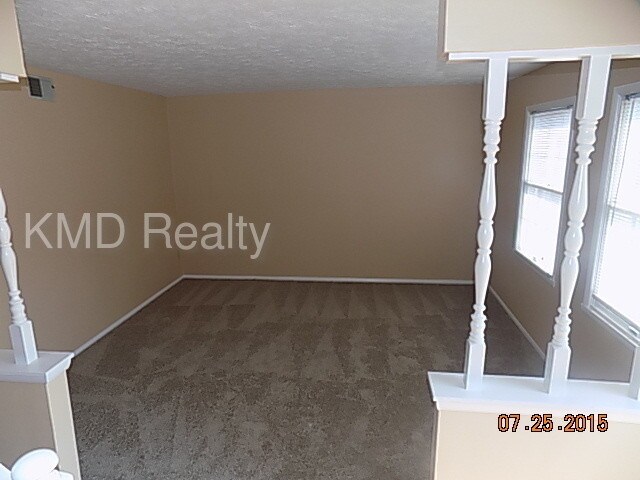 Building Photo - 9448 Lexington Cir