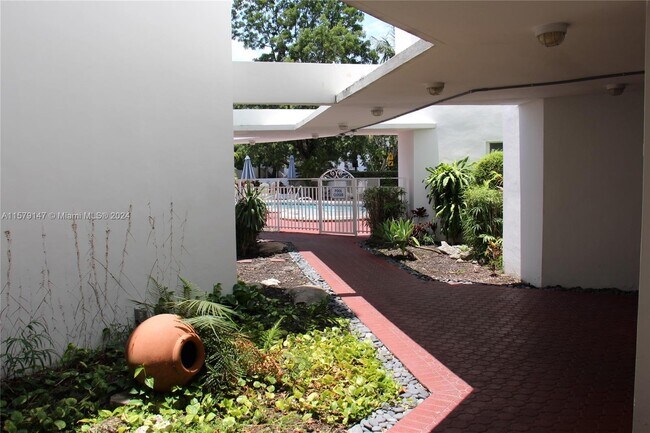 Foto del edificio - 1075 93rd St