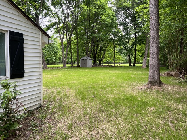 Building Photo - 182 Stephensburg Rd