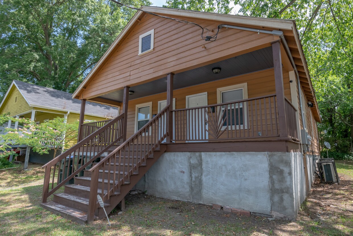 1025 Rosedale Ave, Durham, NC 27707 Townhome Rentals in Durham NC