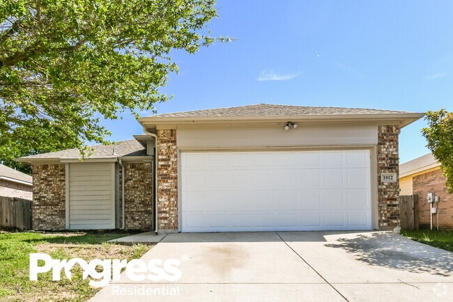 Building Photo - 1812 Alanbrooke Dr