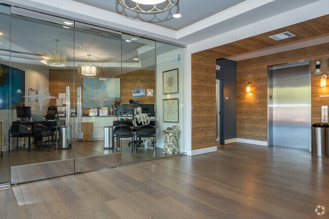 Lobby - 33 North Apartments