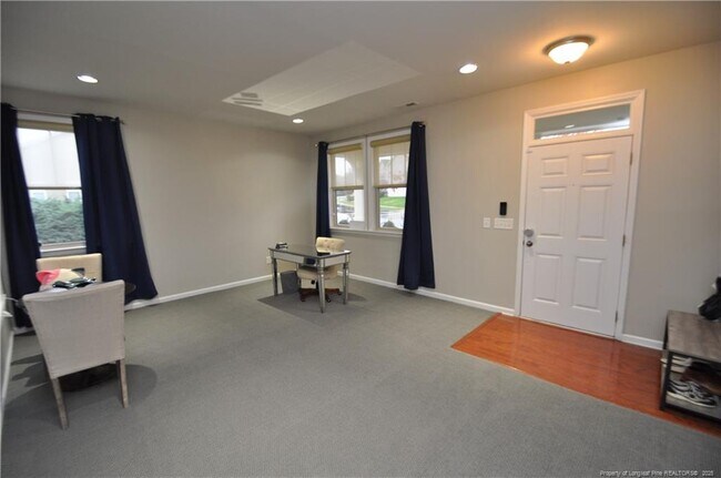 Building Photo - 300 Lime Creek Ct