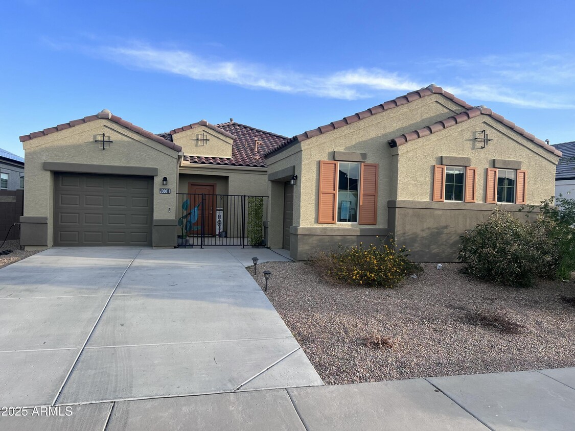Foto principal - 30011 W Cheery Lynn Rd
